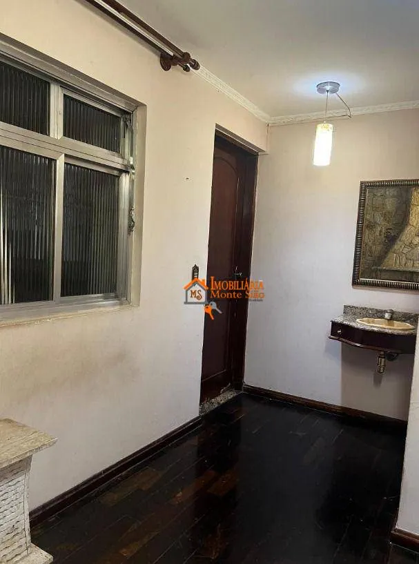 Imagem Sobrado com 4 dormitórios à venda, 250 m² por R$ 800.000,00 - Conjunto Residencial Paes de Barros - Guarulhos/SP
