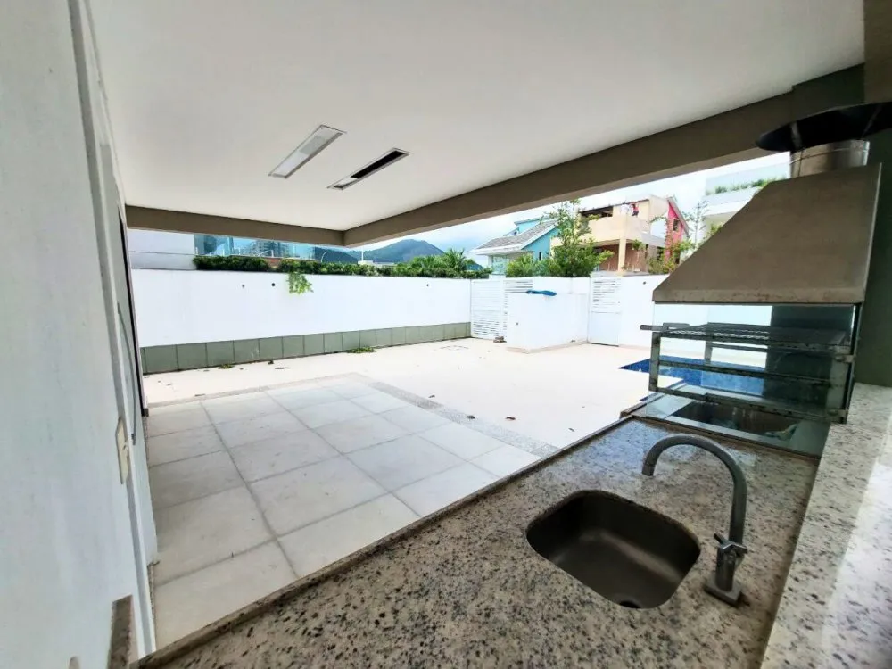 Imagem Casa de condomínio com piscina, Recreio dos Bandeirantes