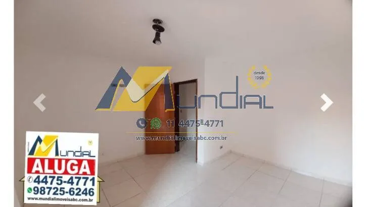 Imagem Sobrado com 2 Suítes na Vila Curuçá - Santo André - lado da linha trolebus