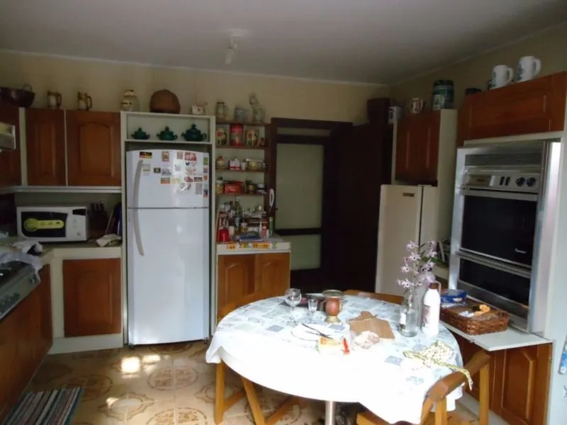 Imagem Casa para Venda - 290m², 3 dormitórios, sendo 1 suites, 3 vagas - Nonoai