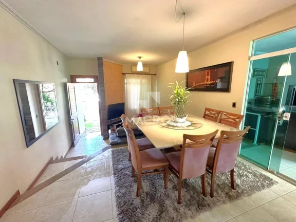 Imagem Casa no Lot. Champagnat | Amizade | 3 quartos (1 suíte) | 170m²