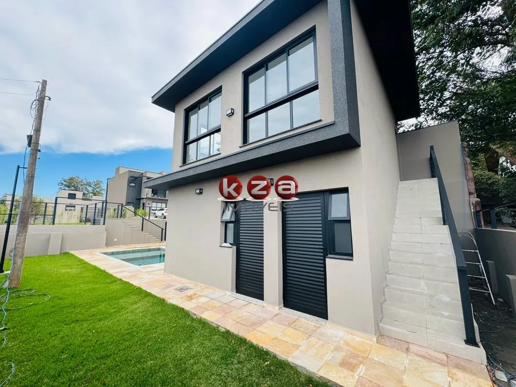 Imagem Casa de Vila à venda Próximo ao Colégio Porto Seguro em Valinhos-SP, 3 suítes, 2 salas, 4 banheiros, 2 vagas de garagem, 141m².