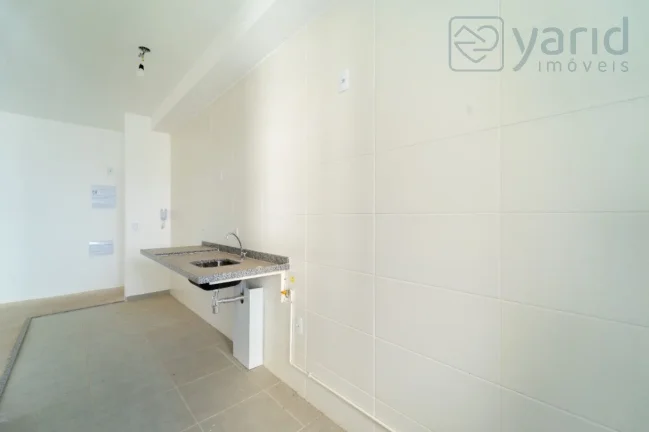 Imagem Imperdível! Apartamento à venda em Jundiaí-SP, no bairro Medeiros, com 2 quartos, 1 suíte, 1 sala, 2 banheiros, 2 vagas, 67m².