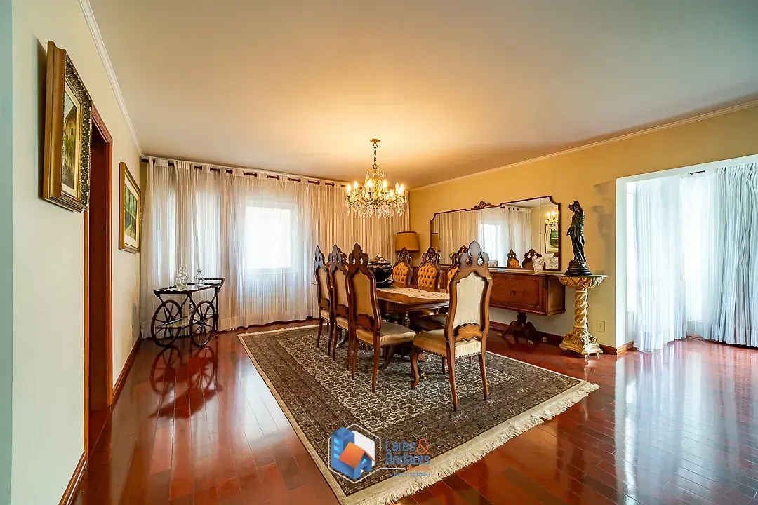 Imagem Apartamento para venda em Jardim Paulista com 4 quartos, sendo 1 suíte, 215m²