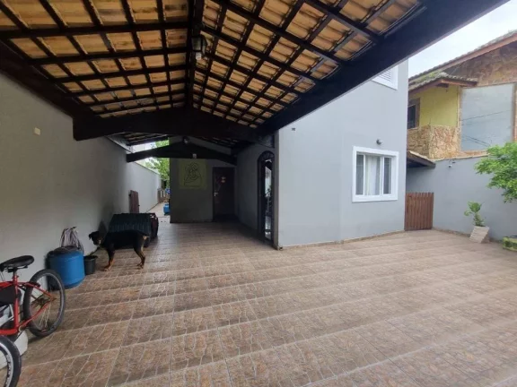 Imagem Sobrado com 3 dormitórios à venda, 200 m² por R$ 2.500.000,00 - Canto do Forte - Praia Grande/SP