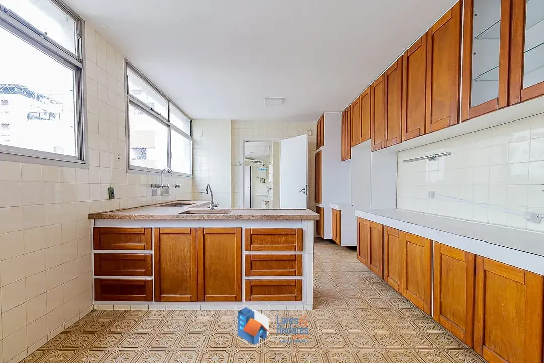 Imagem Apartamento para venda em Santa Cecília com 4 quartos, sendo 1 suíte, 233m²