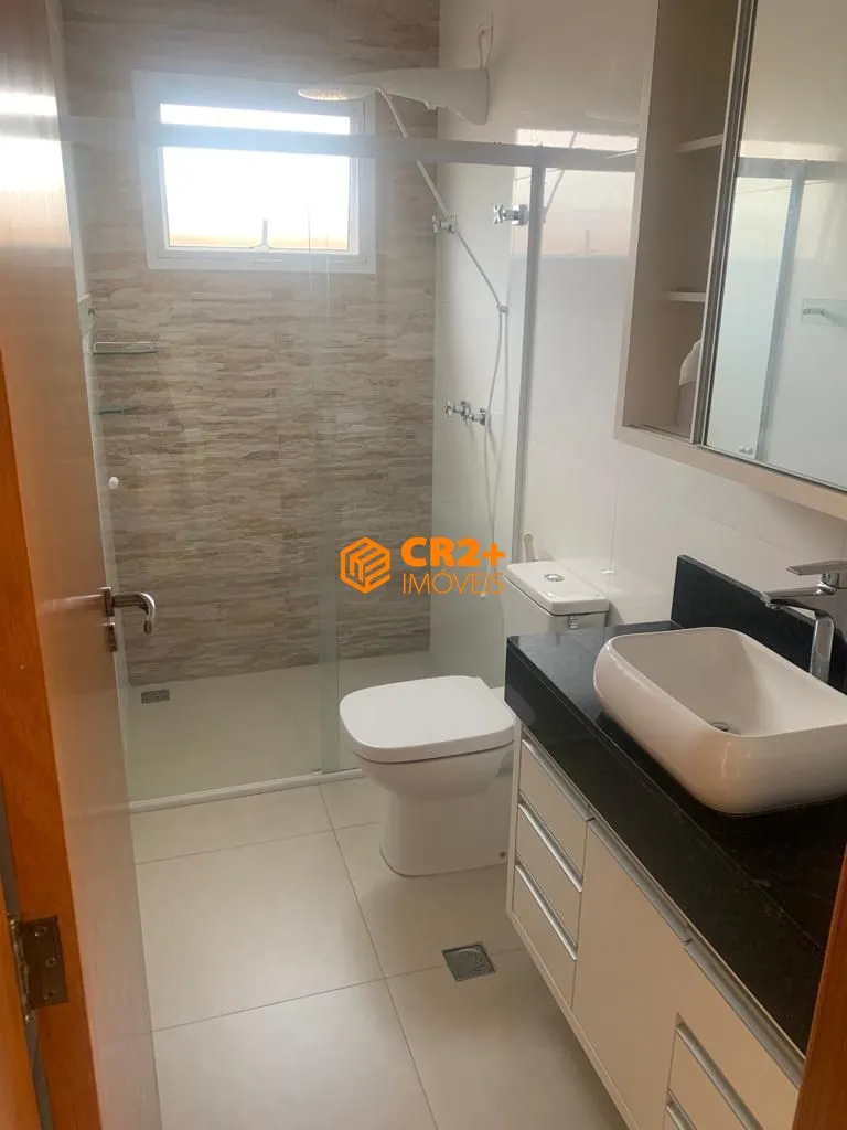 Imagem Vendo casa sobrado 223 m2, 04 quartos, 04 suítes, 04 vagas de garagem em Taubaté