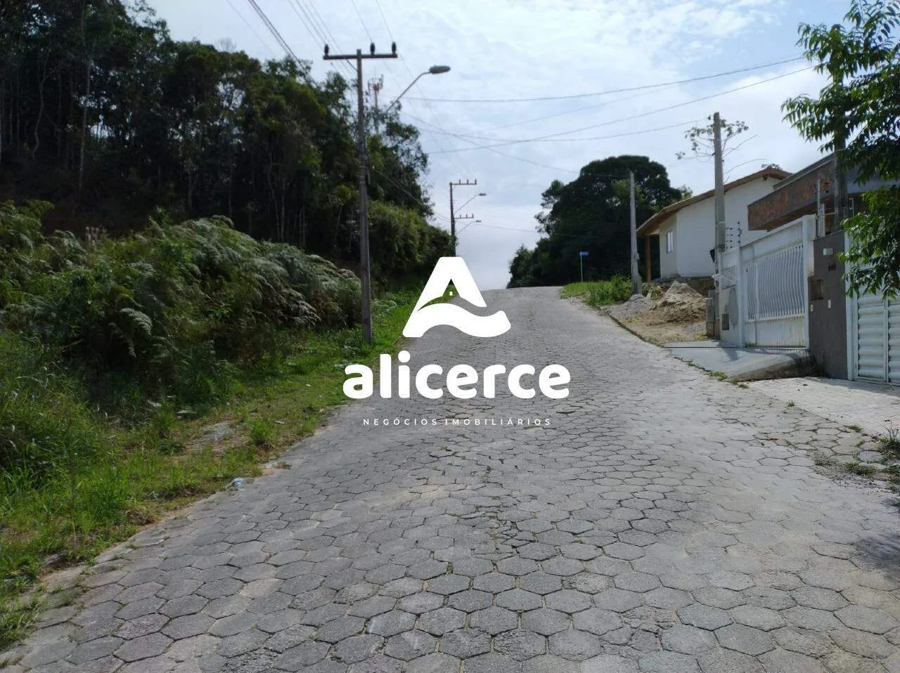 Imagem Terreno plano, de Esquina, vista livre, prontos pra construir em Forquilhas - São José - SC