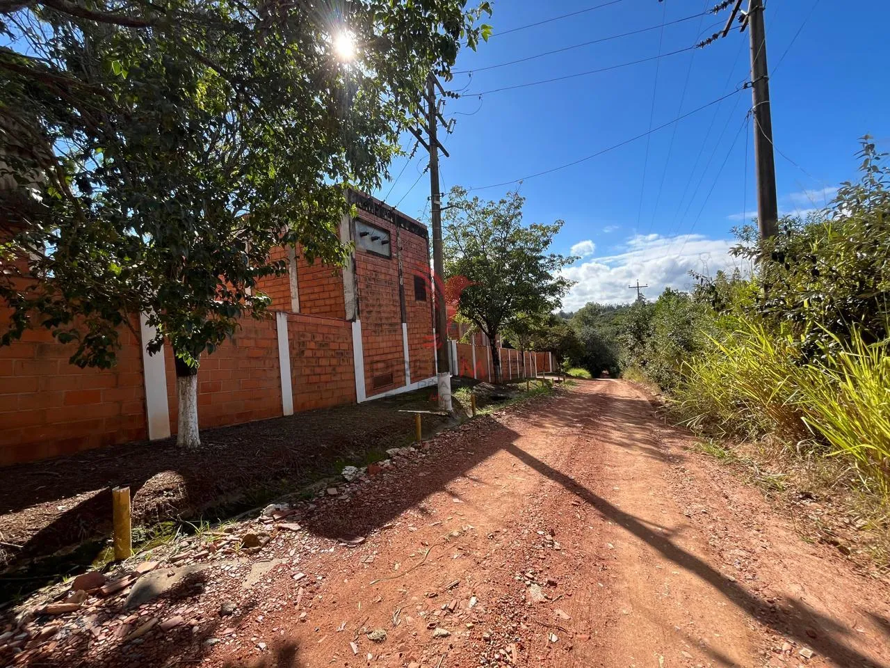 Imagem Área Industrial a venda em Itu/SP com cinco Galpões Industriais