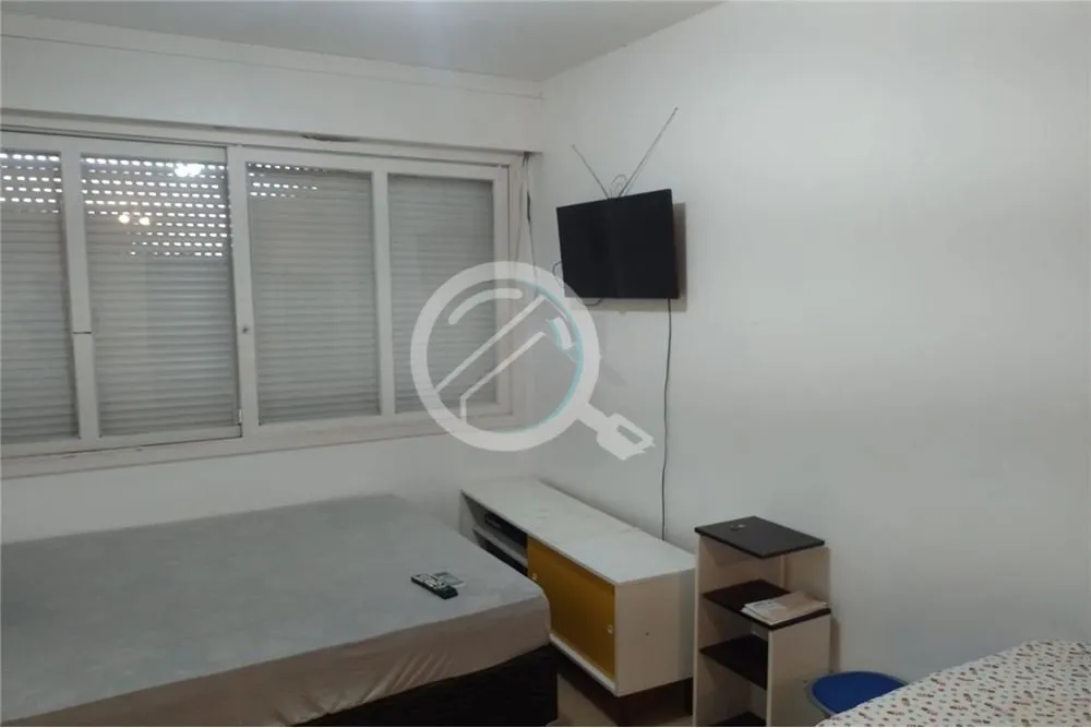 Imagem Apartamento, bem localizado. A 80m da Avenida Bento Gonçalves, e 100m da 3ª Perimetral, nas quais ...