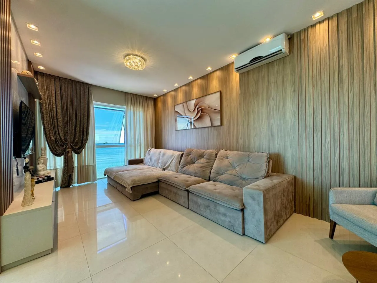 Imagem Apartamento com vista para o mar à venda com 240m2 por R$ 8.000.000,00