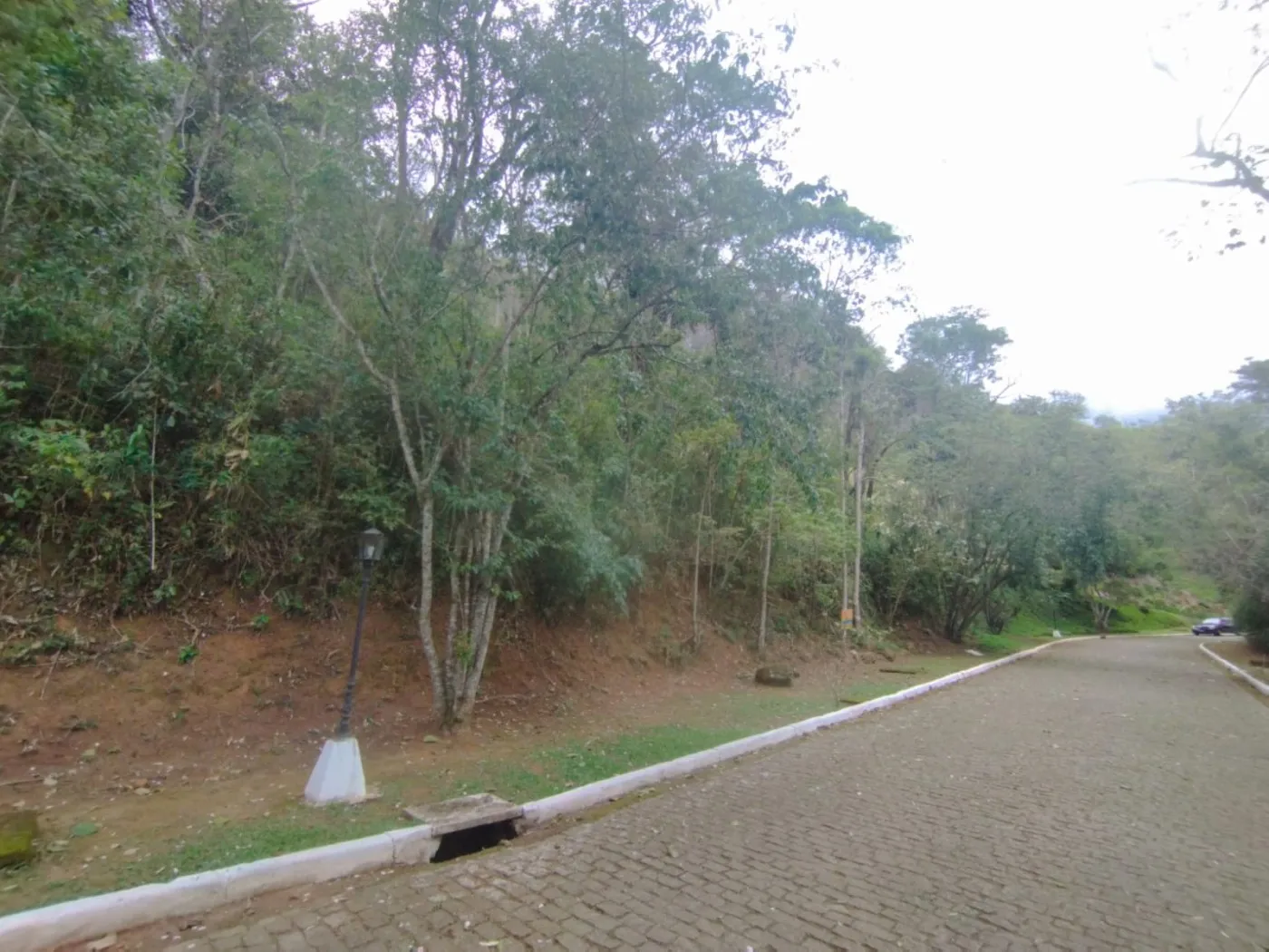 Imagem Terreno para Venda em Petrópolis / RJ no bairro Samambaia