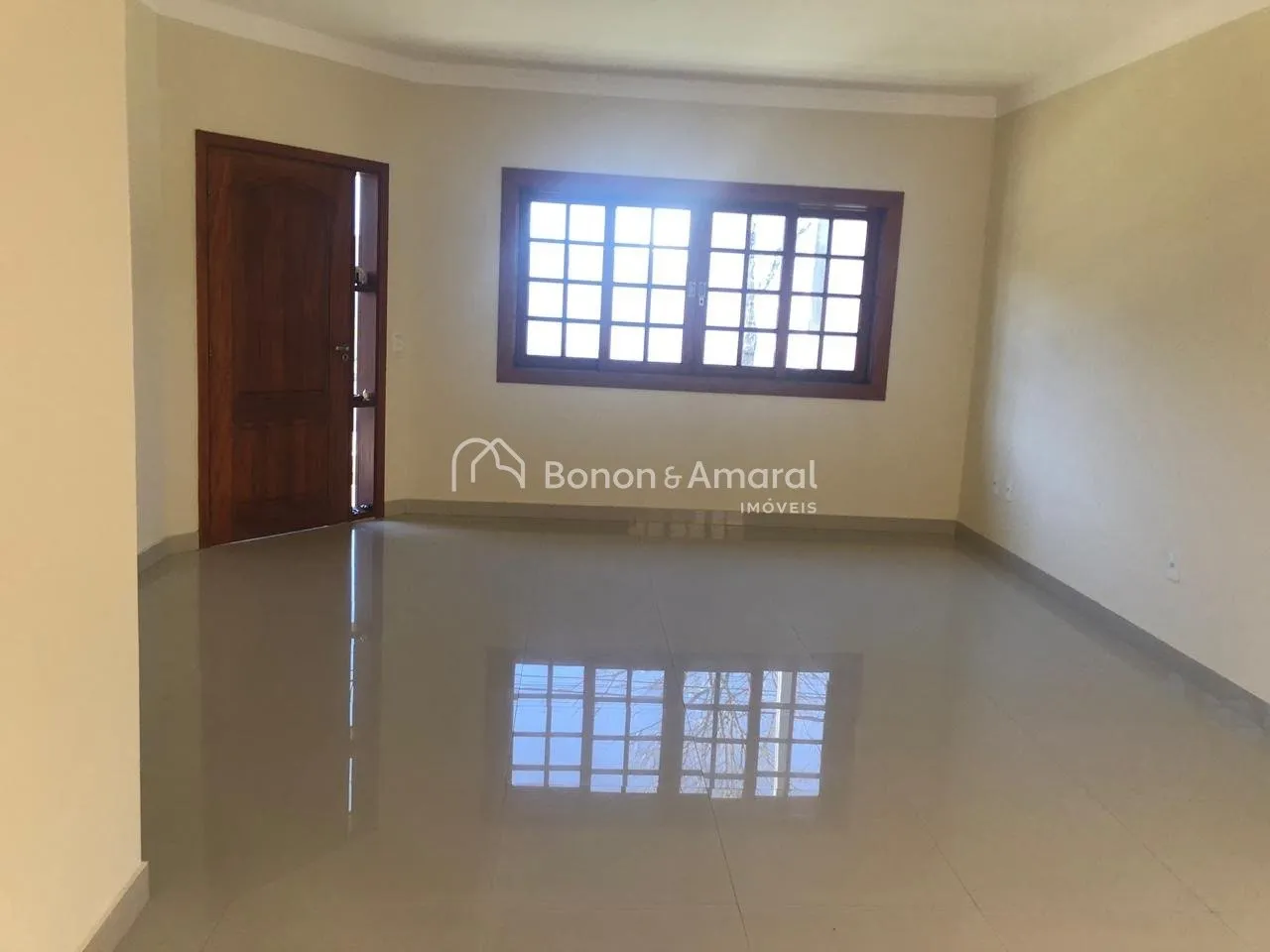 Foto do imóvel Casa térrea com 3 quartos no Condomínio Campos do Conde I, Bairro João aranha em Rua Augusto Felizzati, 161 - Cascata, Paulínia - SP