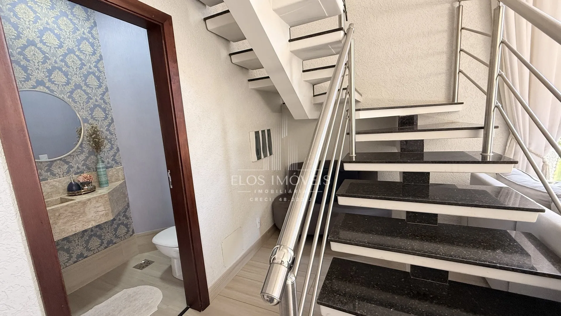 Imagem Sobrado de 3 quartos, 191m² no bairro Parque Residencial Roland, em Limeira