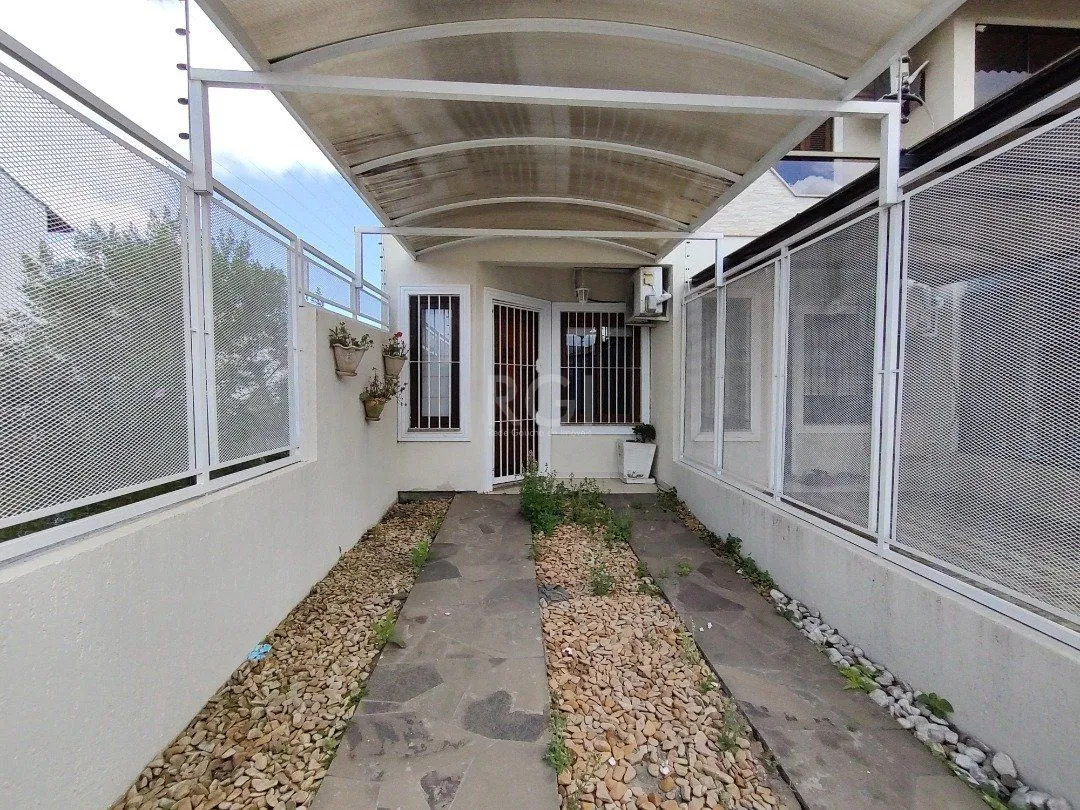 Imagem Casa para Venda - 84.2m², 3 dormitórios, sendo 3 suites, 1 vaga - Hípica