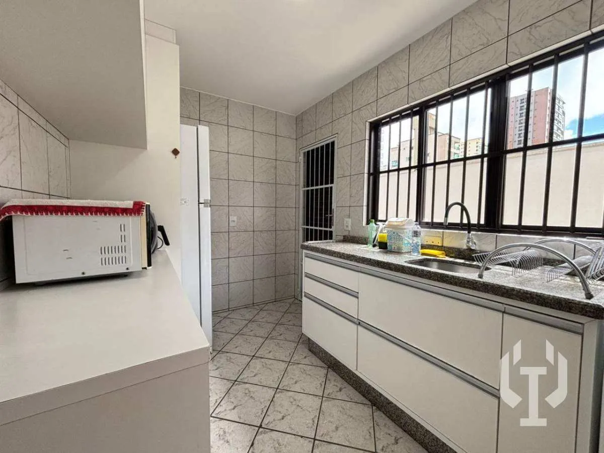Imagem Apartamento Mobiliado com Terraço em Meia Praia