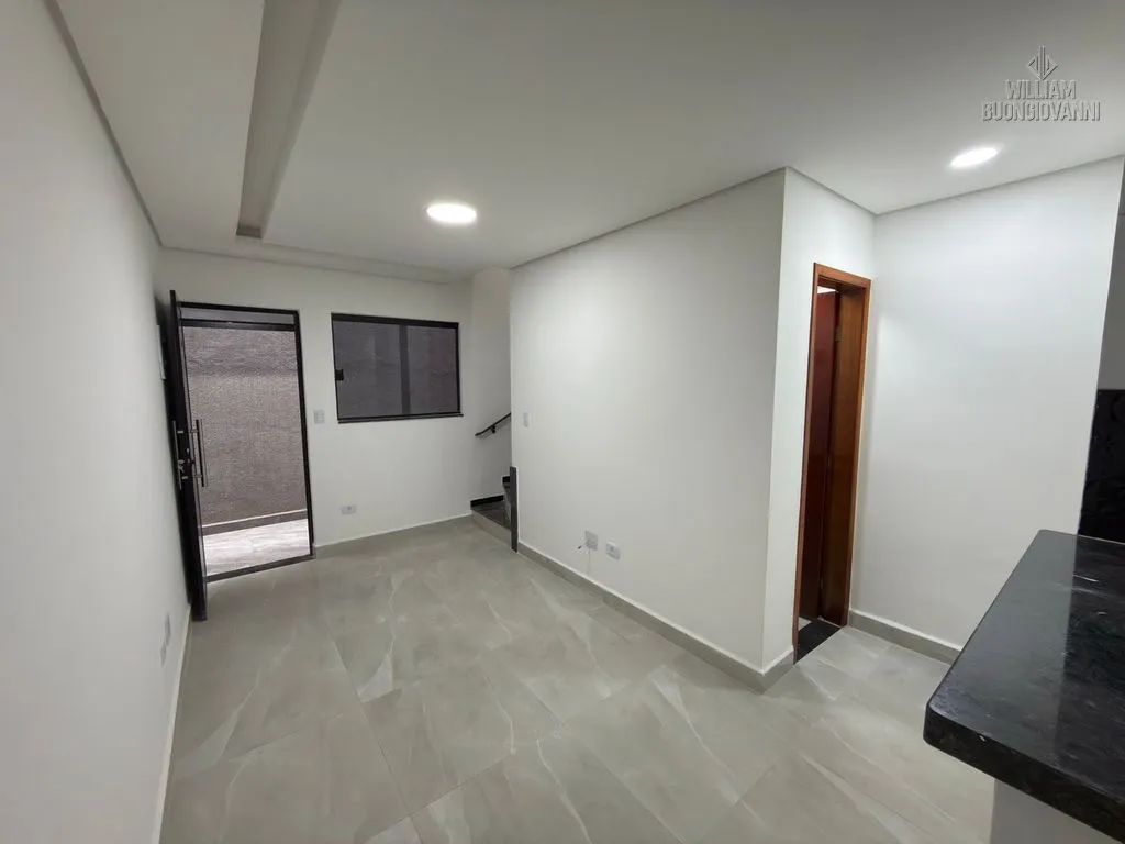 Imagem Casa de Condomínio com Quintal e Churrasqueira!!