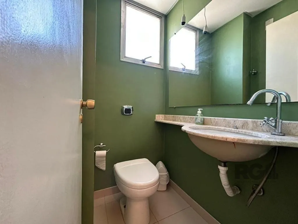 Imagem Apartamento de 72m² com 2 dormitórios, no bairro no bairro Mont Serrat.