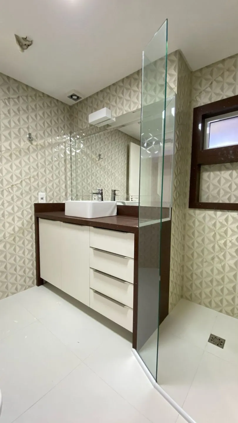 Imagem Apartamento à venda em Torres, Centro, com 4 quartos, 380m2