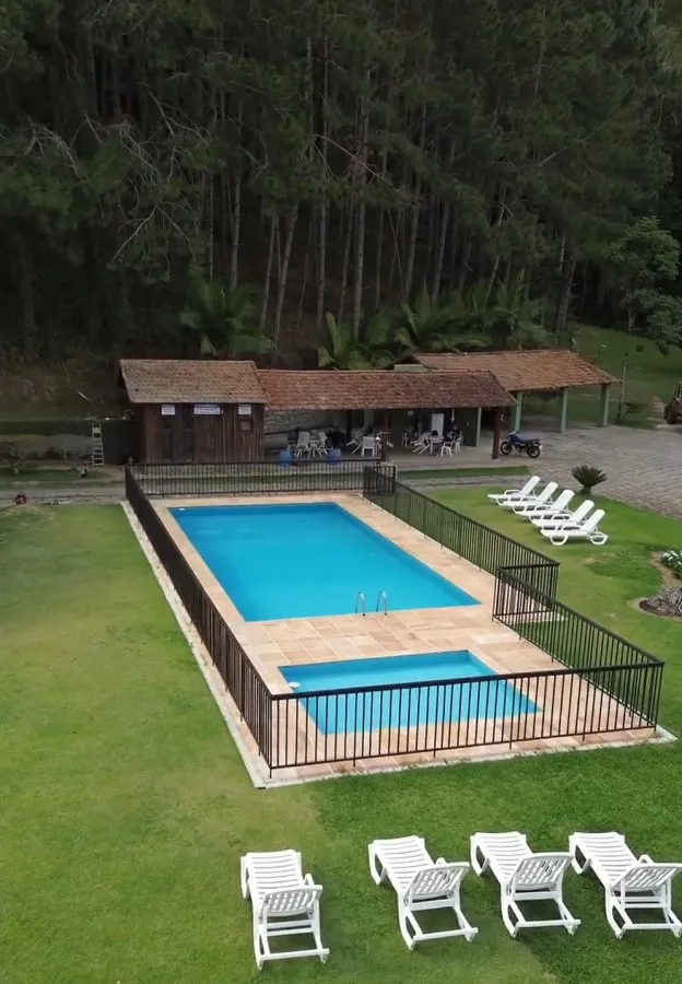 Imagem Terreno em Condomínio para Venda em Teresópolis / RJ no bairro Bonsucesso