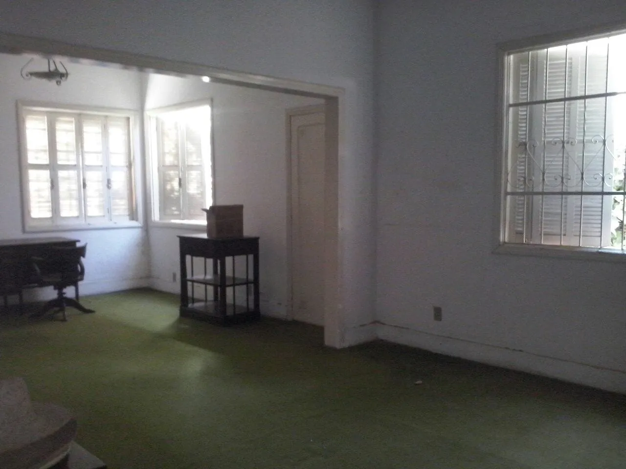 Imagem Comercial à venda e locação 5 Quartos, 2 Suites, 3 Vagas, 650M², Centro, Pindamonhangaba - SP