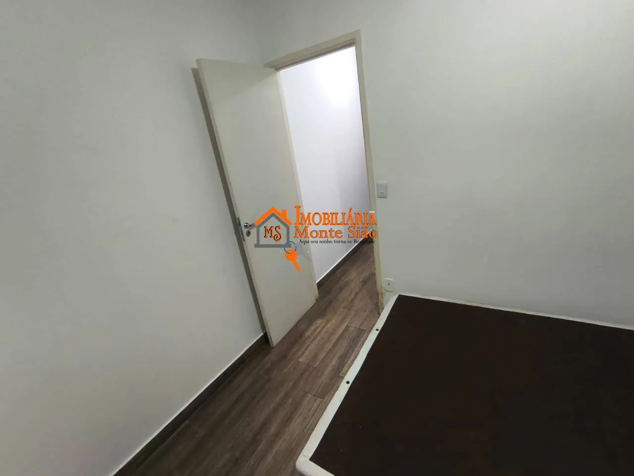 Imagem Sobrado com 2 dormitórios para alugar, 54 m² por R$ 2.614,00/mês - Água Chata - Guarulhos/SP