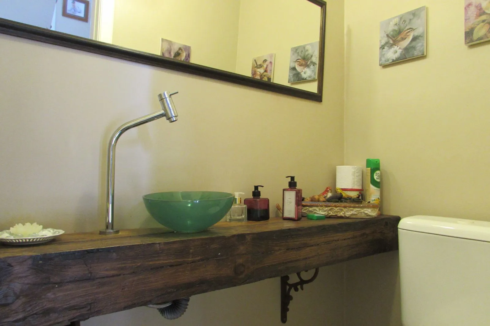Imagem Casa em condomínio com 3 dormitórios, suíte e 2 vagas