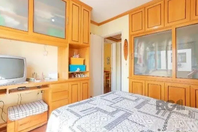 Imagem Apartamento no Petrópolis de 1 dormitório e vaga