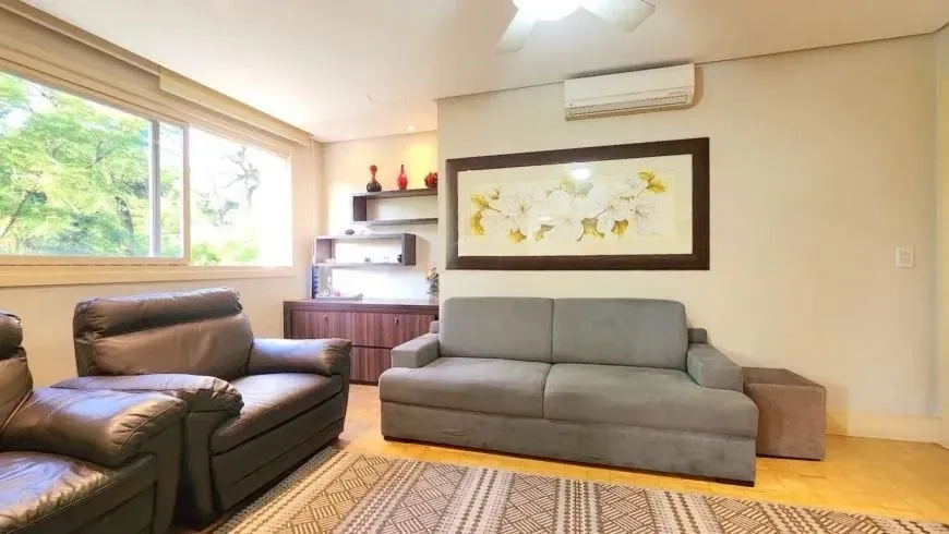 Imagem Apartamento 3 dormitórios, suíte, semimobiliado e duas vagas de garagem.