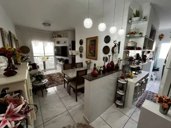 Imagem EXCELENTE APARTAMENTO NA OCIAN COM 2 DORMITÓRIOS E 1 VAGA!!!