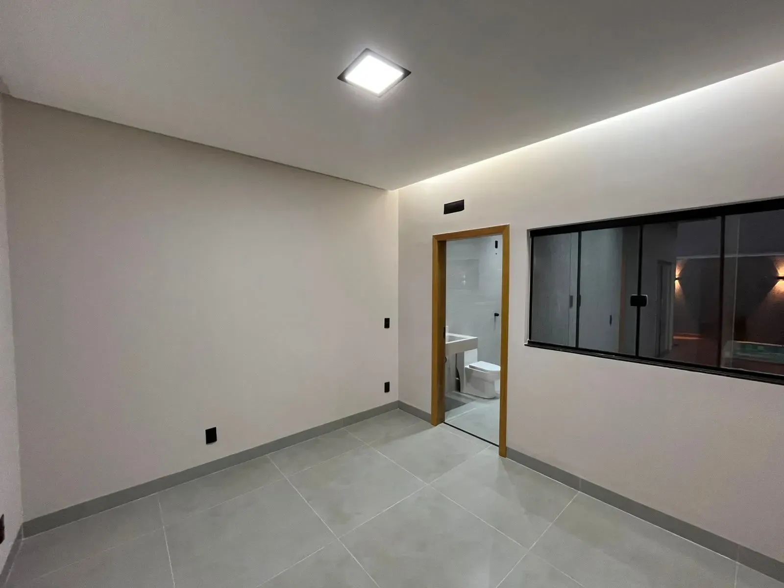 Imagem Casa com 3 Quartos à Venda, 164 m² em Parque João Braz - Cidade Industrial - Goiânia