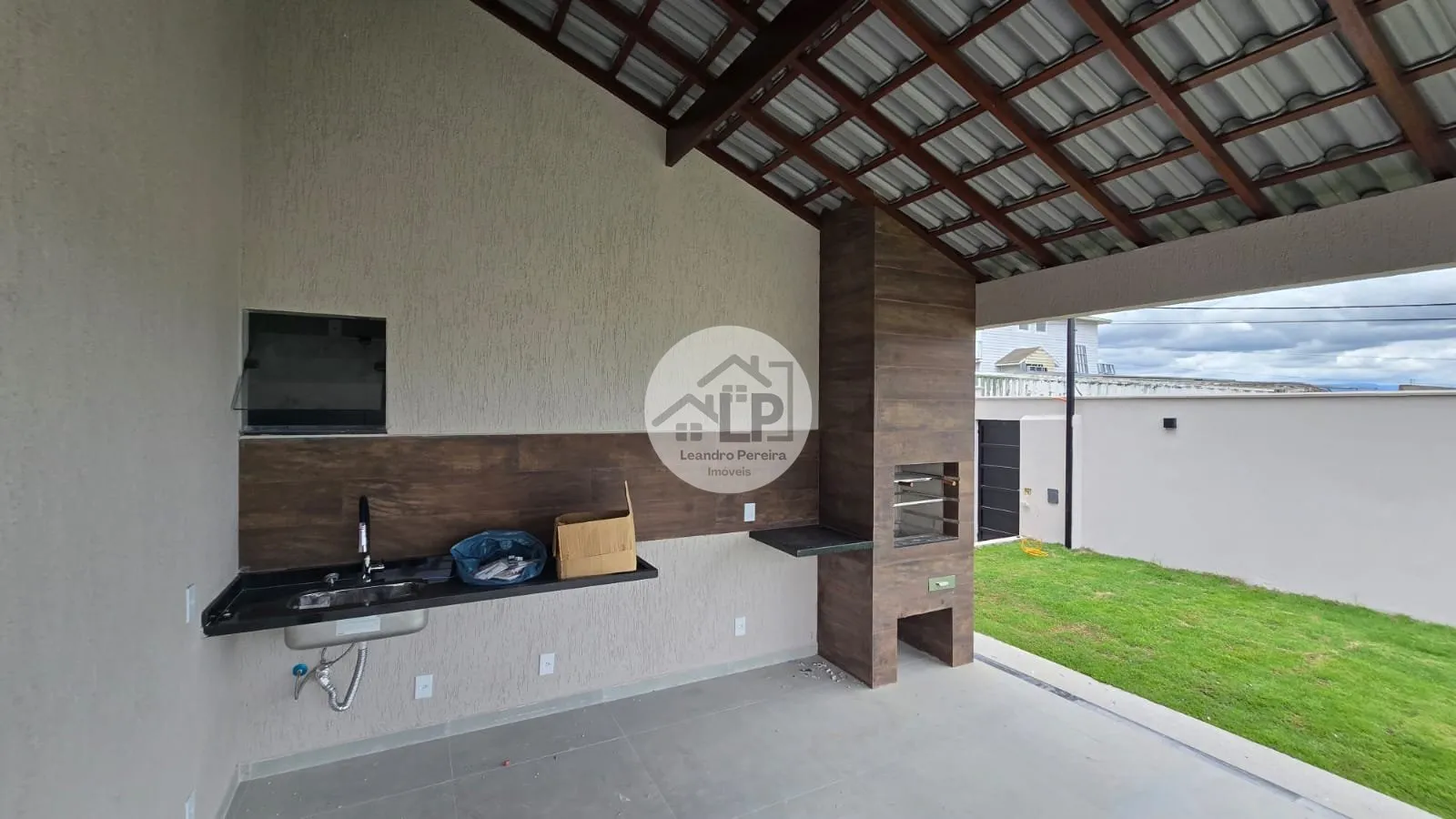 Imagem Casa 180m² - 3 Qts (2 Suítes c/ Closet) - Ipiranga II (Melhor Bairro de Resende)
