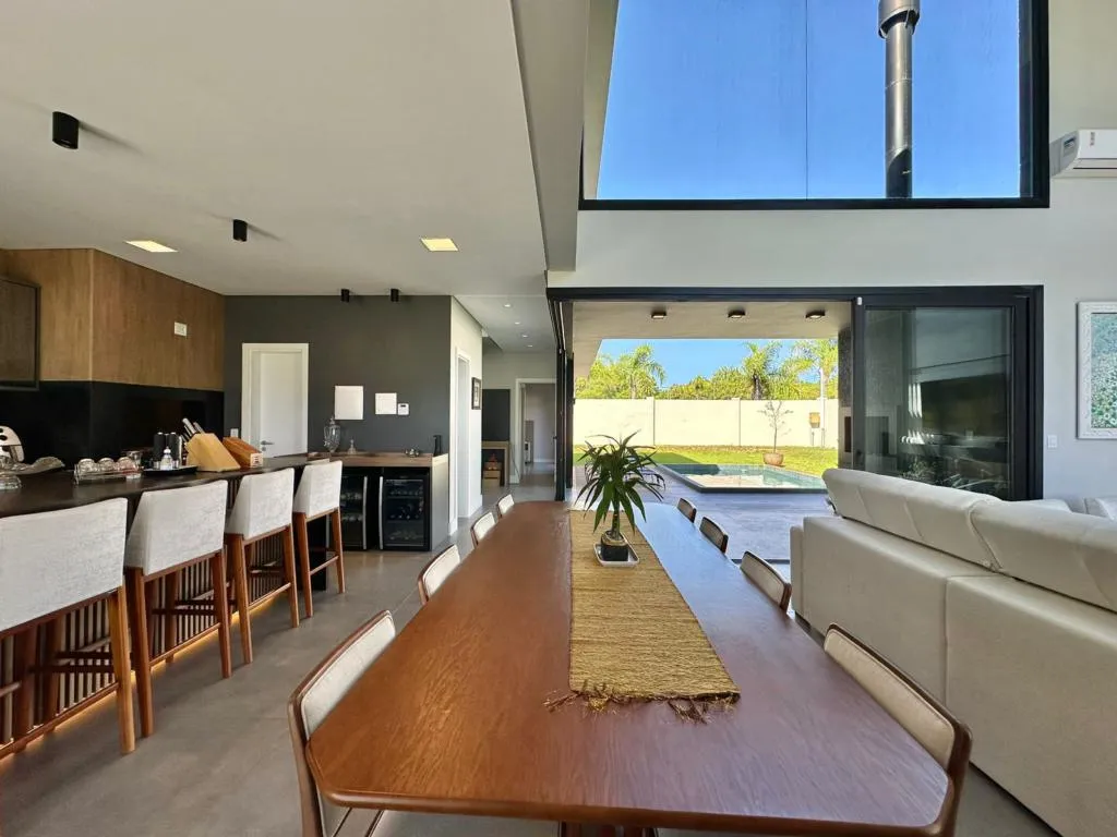 Imagem Casa em Condominio 4 Dormitórios - Bairro Capão Novo