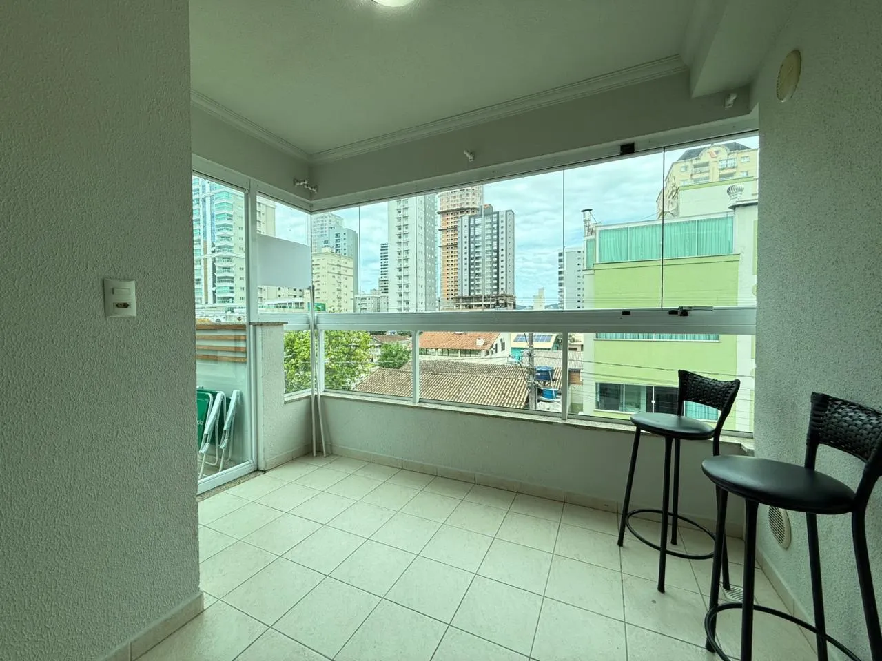 Imagem Apartamento à venda com 100m2 por R$ 827.000,00