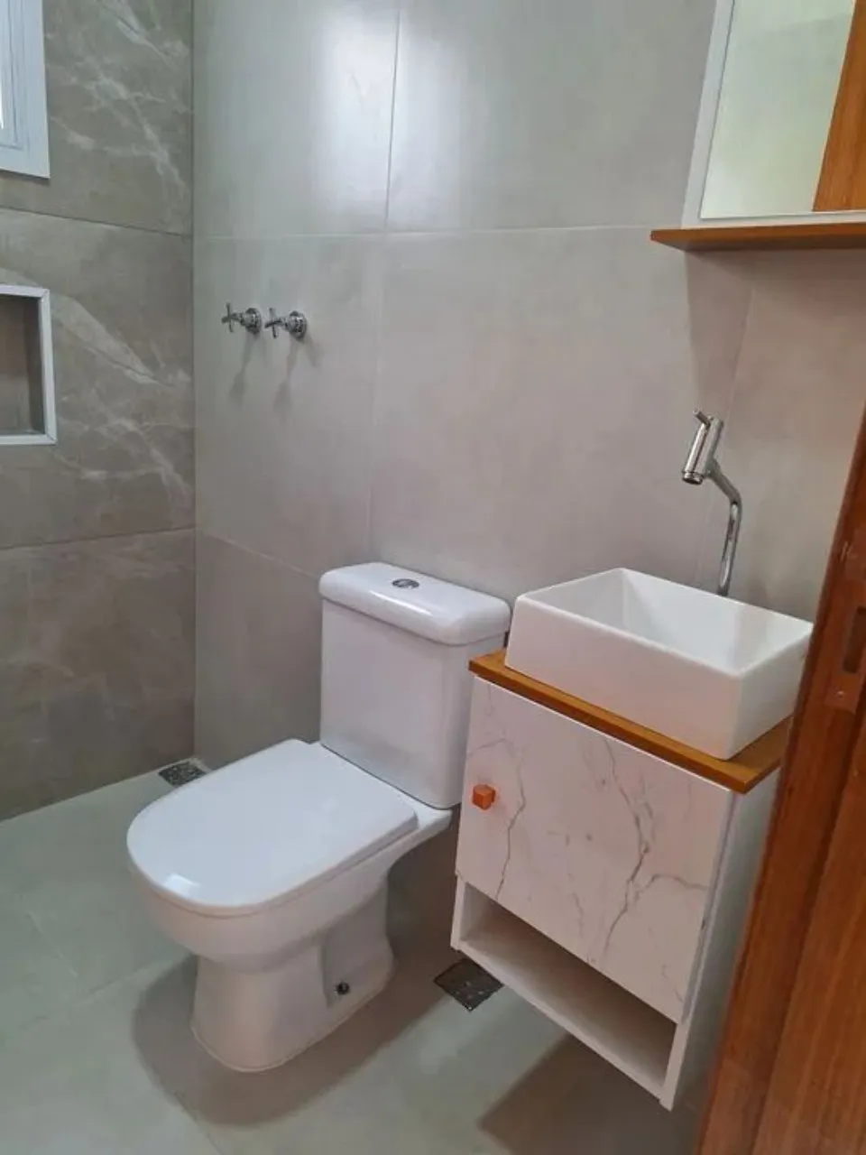 Imagem Maravilhosa casa em condomínio à venda em Sorocaba-SP, Jardim Residencial Villagio Ipanema I: 3 quartos, 1 suíte, 3 salas, 2 banheiros, 3 vagas, 95m².