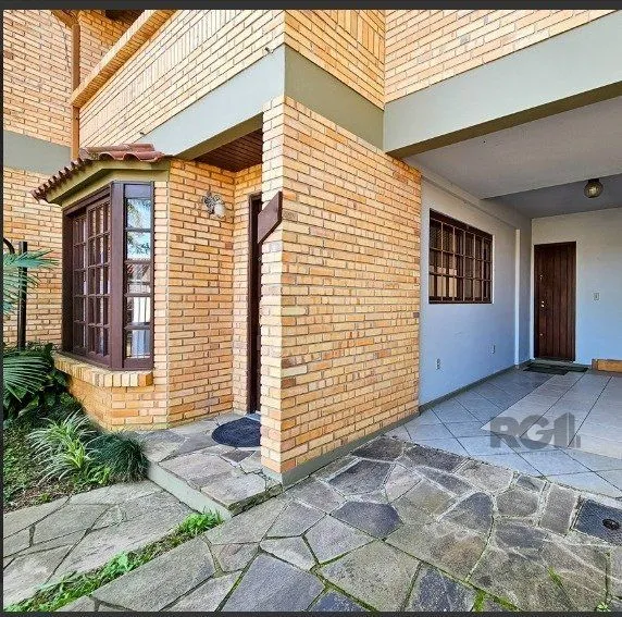 Imagem Casa de 3 dormitórios com 2 vagas de garagem no bairro Jardim Isabel