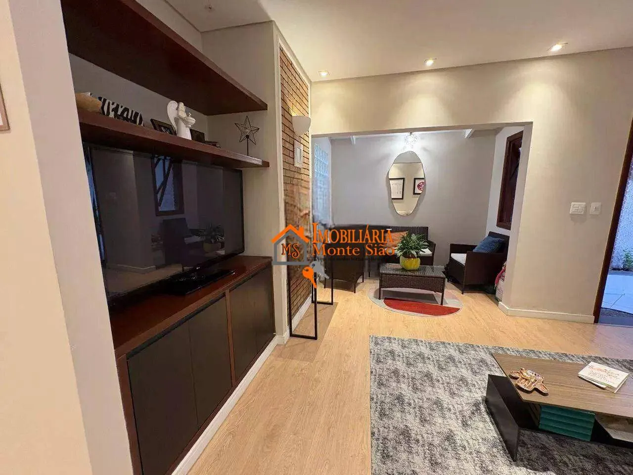 Imagem Casa com 2 dormitórios à venda por R$ 629.000,00 - Vila Galvão - Guarulhos/SP