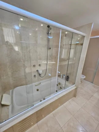 Imagem Casa à venda, na Cidade Jardim com 2 quartos, 2 salas, 5 banheiros, 4 vagas.