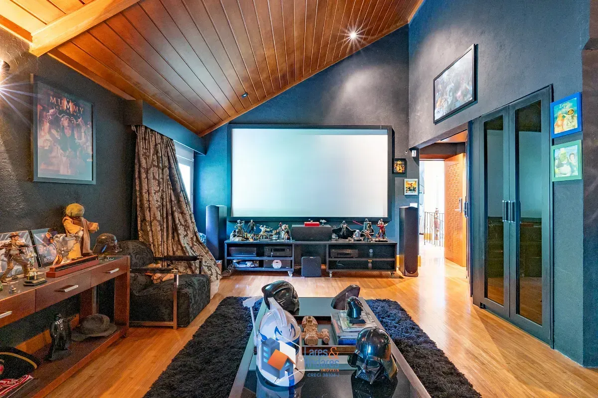 Imagem Casa no condomínio Vitória Régia para venda com 4 quartos, sendo 2 suítes, 800m²