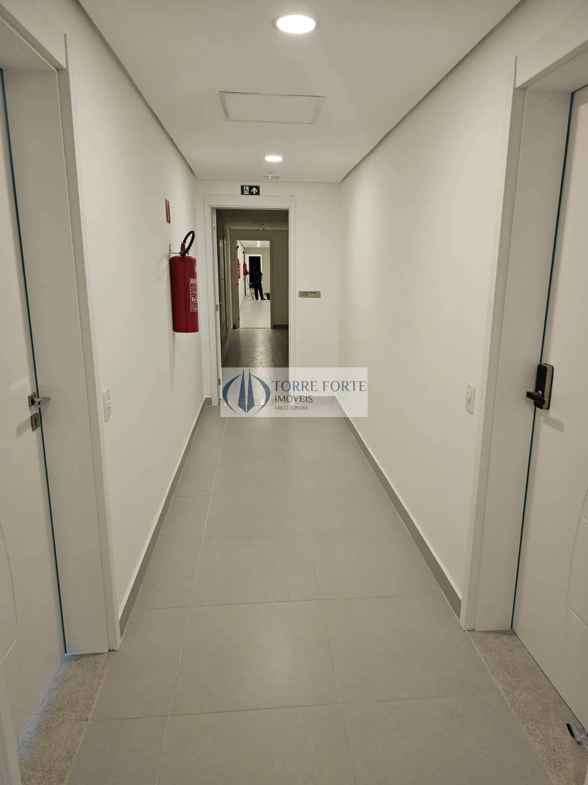 Imagem Apartamento novo com 2 dormitorios 1 suite , varanda , 1 vaga no Tatuape .