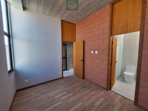 Imagem Ótima Casa à Venda em Socorro-SP