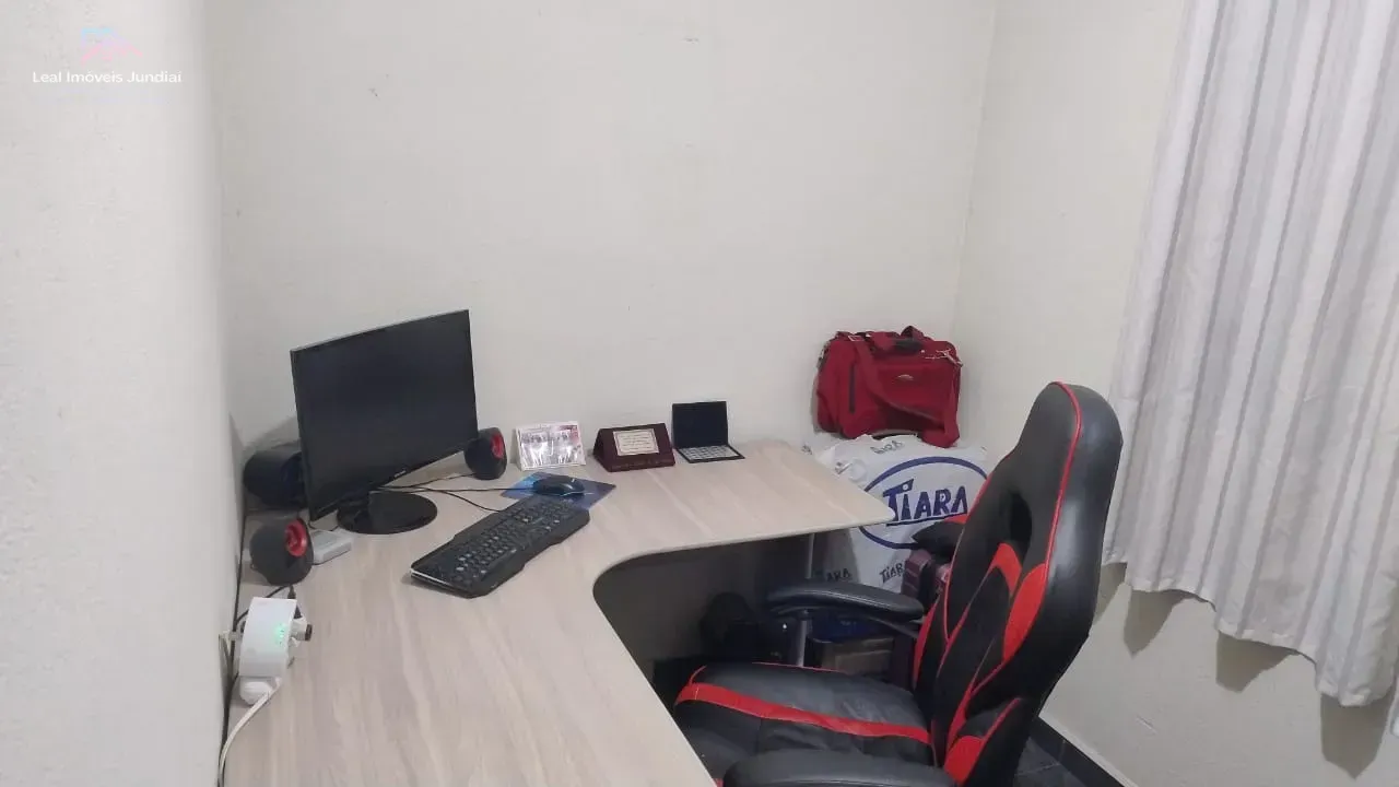 Imagem Casa à venda - Área útil 191 m2 com 4 dormitórios - 1 vaga - Jardim Messina - Jundiaí - São Paulo