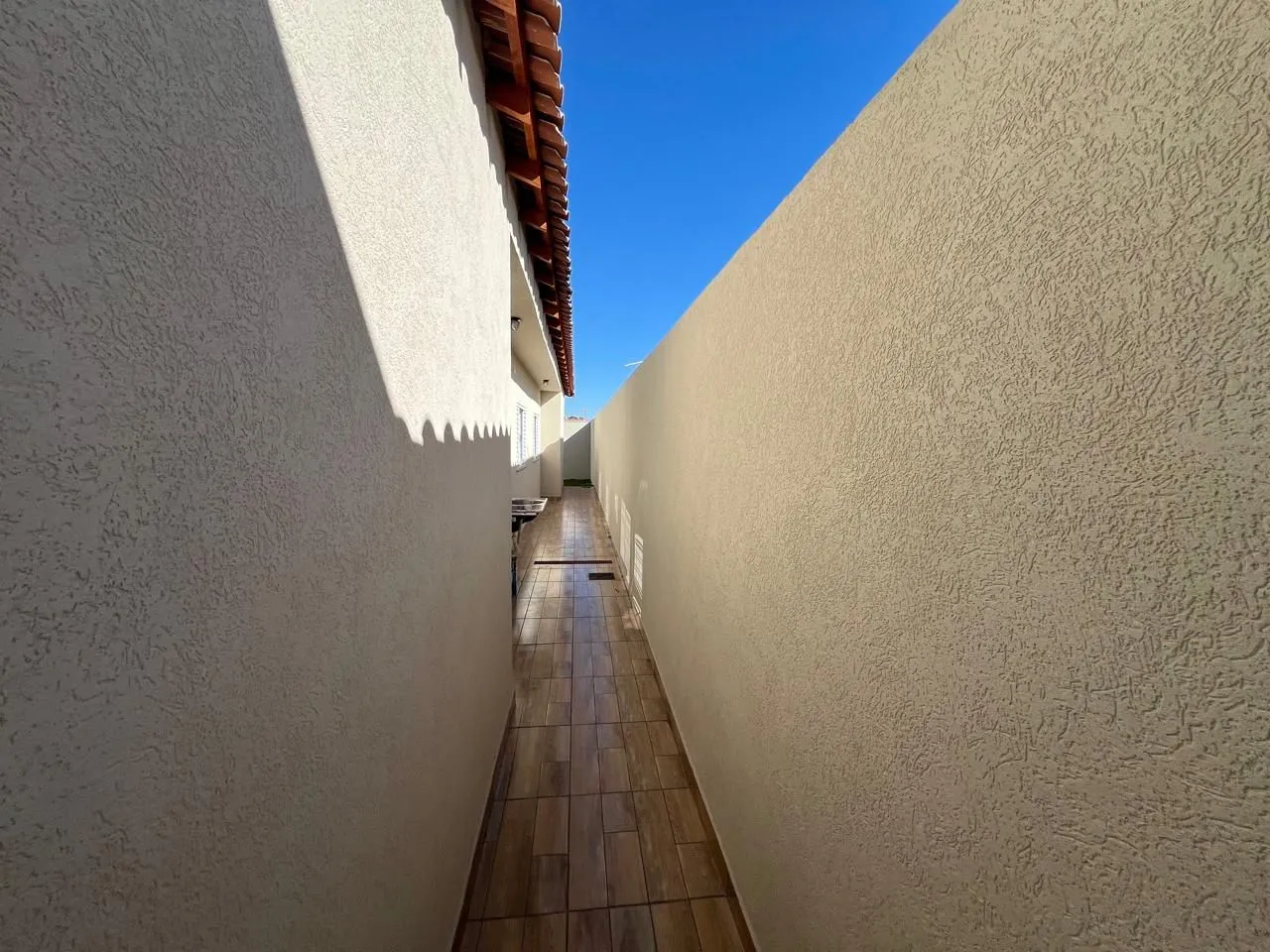 Imagem Residencial Azaléia | Casa com 3 Quartos, Suíte e 125 m² de Terreno