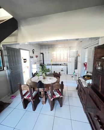 Imagem Sobrado com piscina para venda, 150m do mar, vista ampla para o mar! ótimo preço e ótima localização!