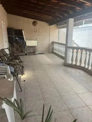 Imagem Casa à venda 2 Quartos, 1 Suite, 5 Vagas, 250M², Residencial Estoril, Taubaté - SP