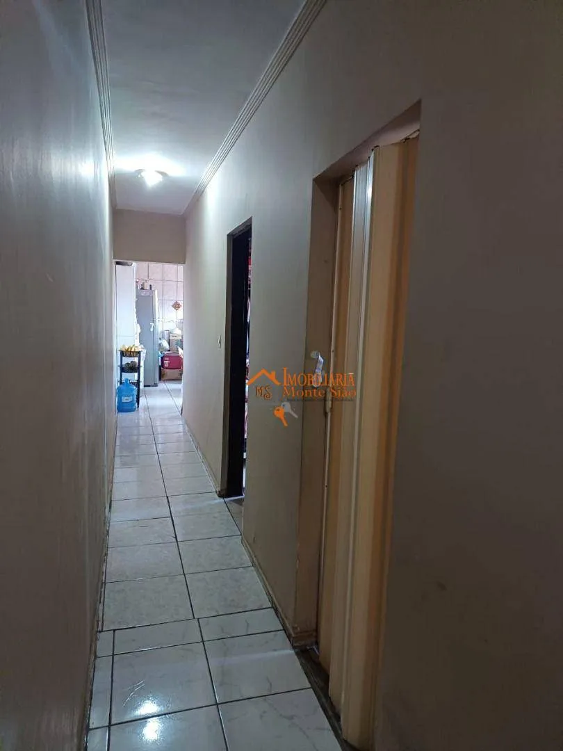 Imagem Sobrado com 3 dormitórios à venda, 170 m² por R$ 689.000,00 - Cidade Soberana - Guarulhos/SP