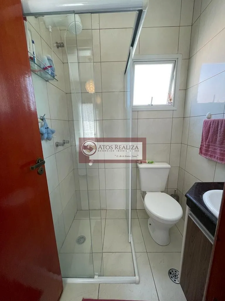 Imagem Vendo Sobrado 3 Dormitórios em condomínio Jd. Santa Cruz SP.