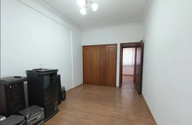 Imagem APARTAMENTO COM 03 QUARTOS, VAGA DE GARAGEM NO CENTRO!!!!!