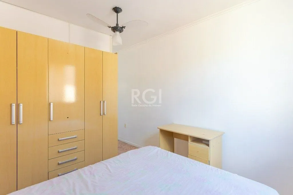 Imagem Cobertura para Venda - 118m², 3 dormitórios, 1 vaga - Nonoai