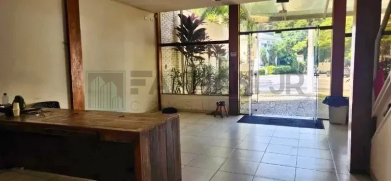 Imagem Casa Comercial de Alto Padrão para Locação em São Paulo-SP, Bairro Jardim Paulista, 940m² de Área